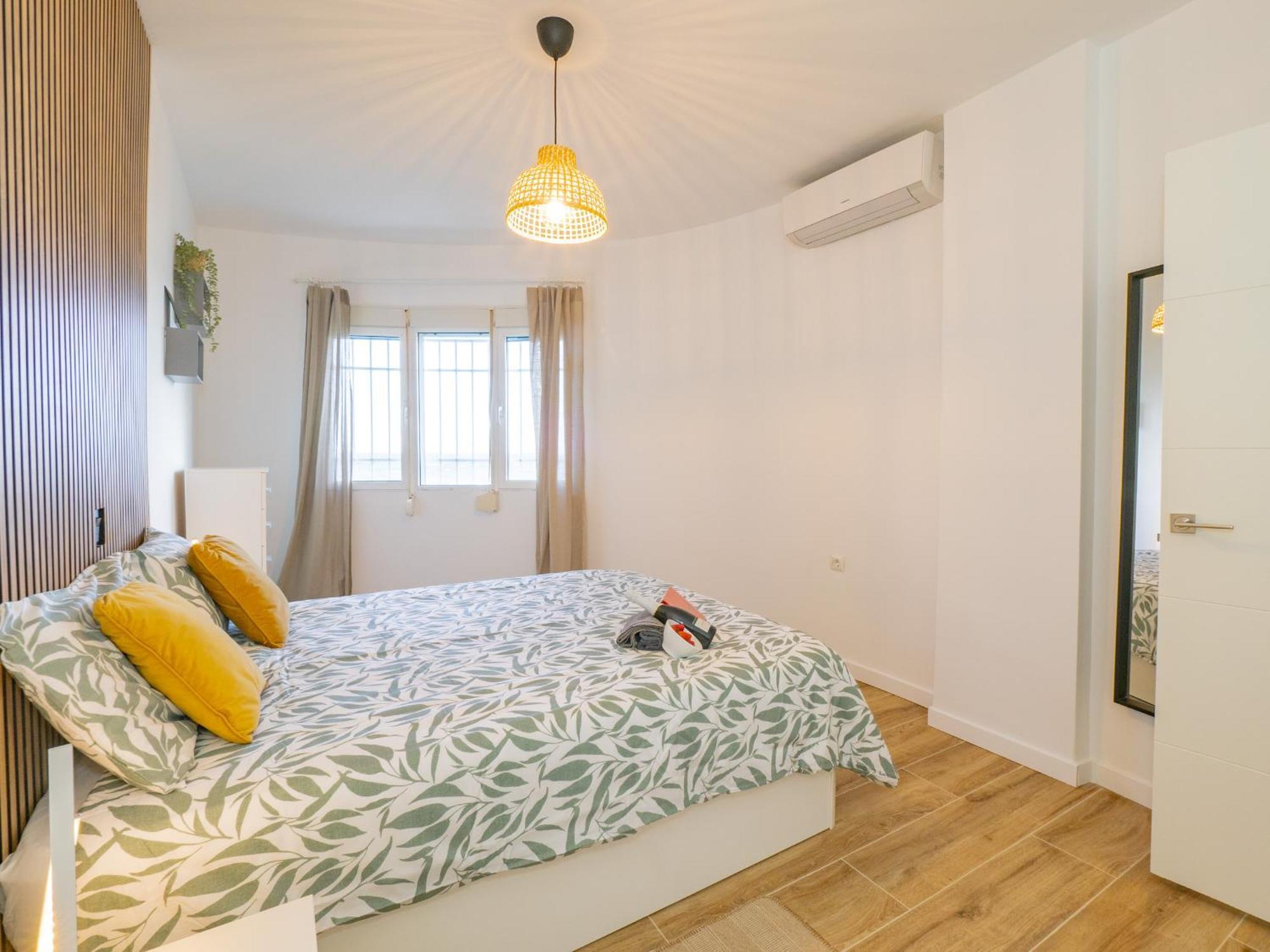 Apartment On Beach Mijas Sitio de Calahonda ภายนอก รูปภาพ