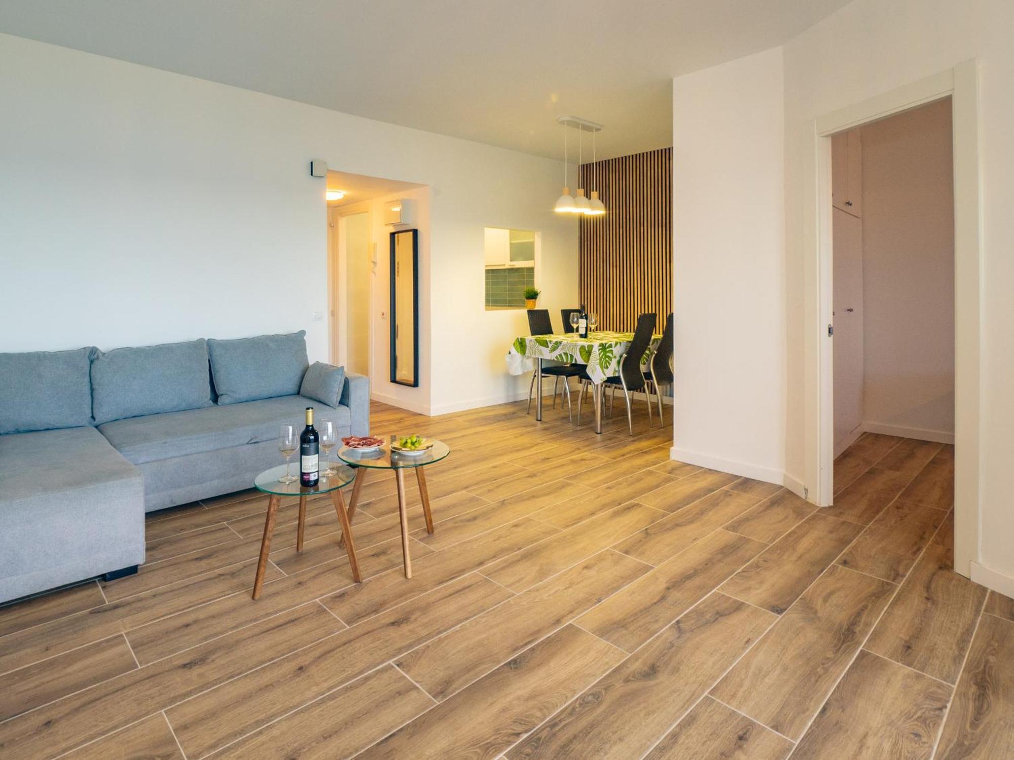 Apartment On Beach Mijas Sitio de Calahonda ภายนอก รูปภาพ