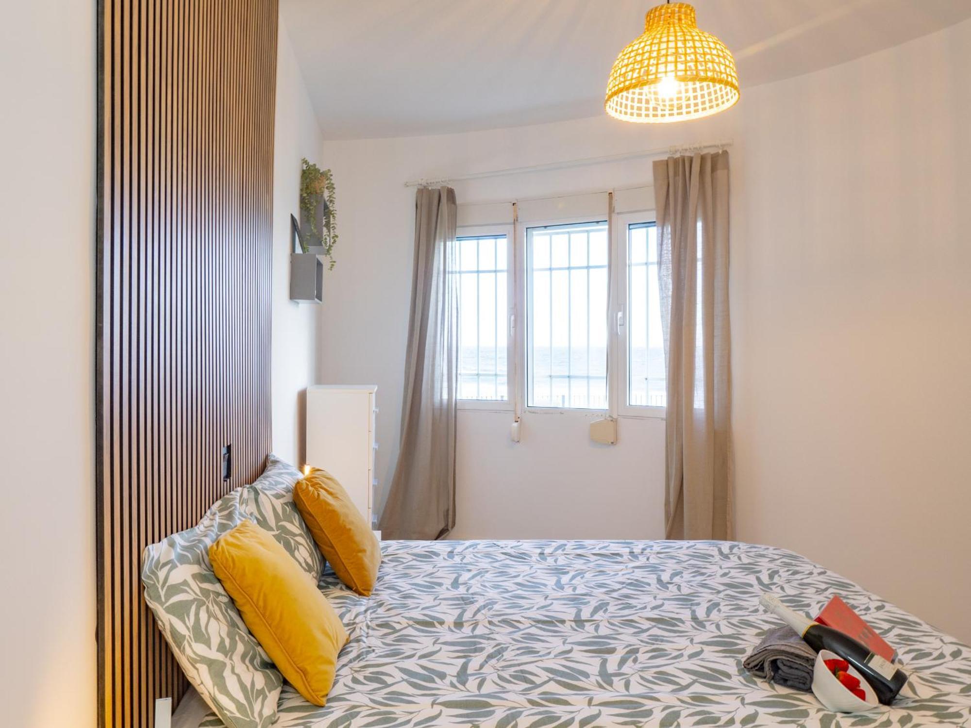 Apartment On Beach Mijas Sitio de Calahonda ภายนอก รูปภาพ
